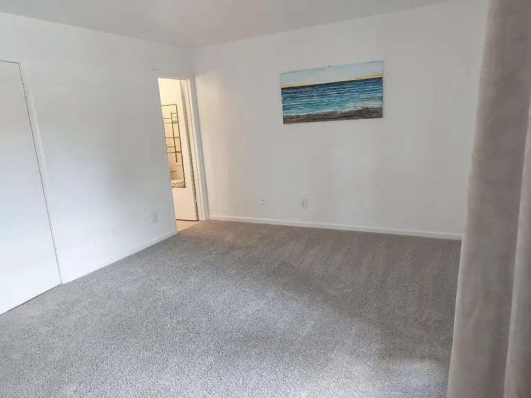 500 Barberton Dr — Photo 21