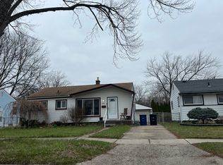 32140 Parkwood St, Westland, MI 48186