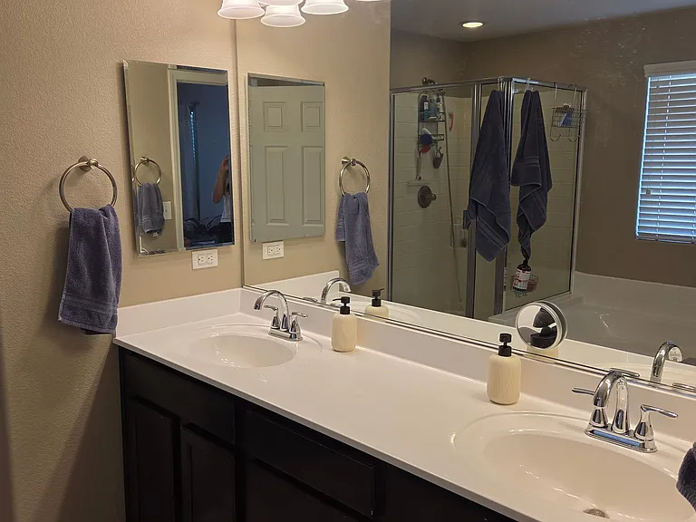 9225 Dorrell Ln — Photo 15