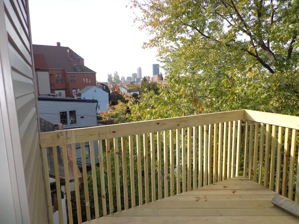 2403 Mission St, Pittsburgh, PA 15203