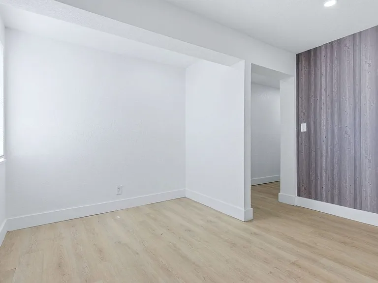 1015 NE 17th Ave — Photo 19
