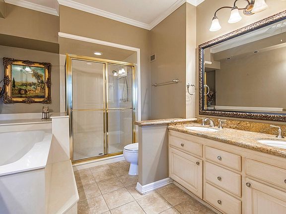 3rd image of 5200 Keller Springs Rd APT 520