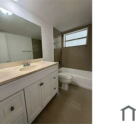 575 NE 143rd St #104 — Photo 5