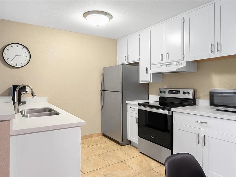 5525 E Thomas Rd #B11 — Photo 6