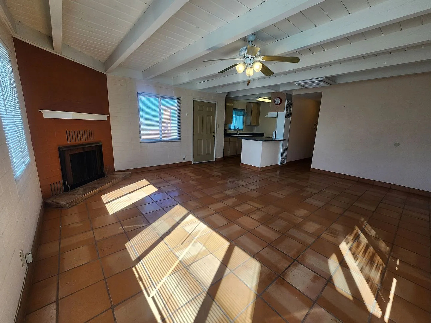 Beautiful SouthWestern Home — Photo 4