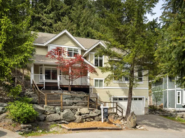7463 Beechwood St, Pemberton, BC V0N 2L1