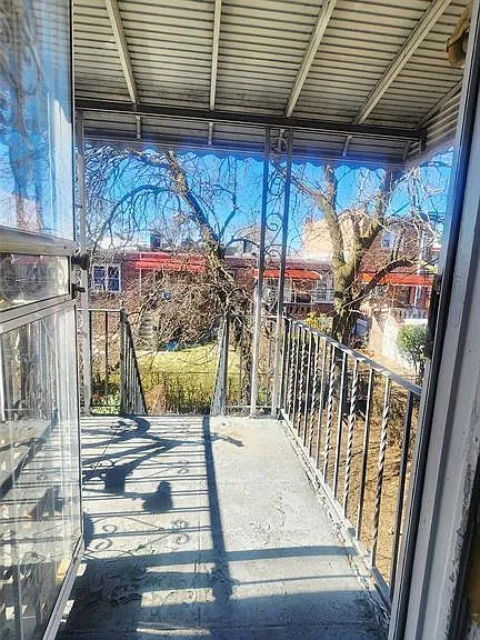 664 Remsen Ave — Photo 30