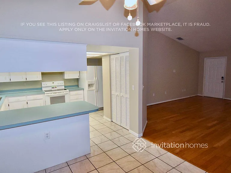 7028 Doehring Dr — Photo 5