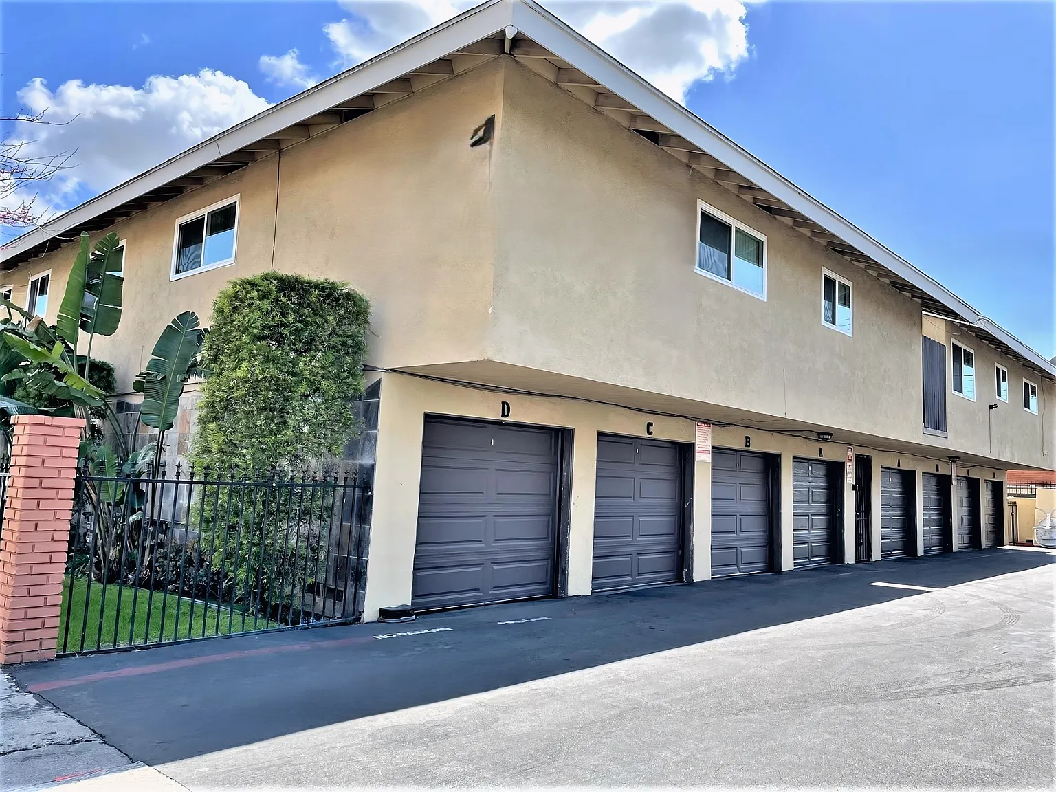 2 bed, $2,795 — Photo 4