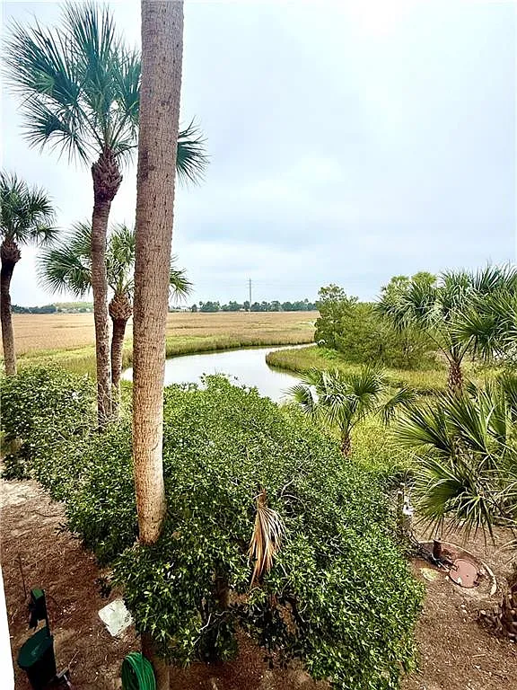 1 Marina Dr — Photo 4