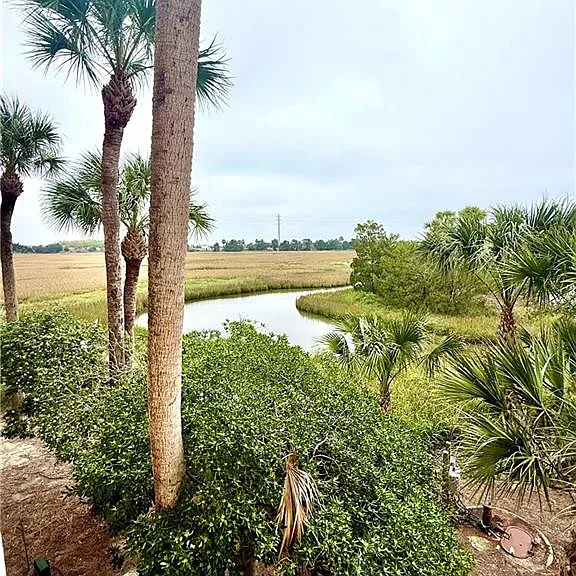1 Marina Dr — Photo 4