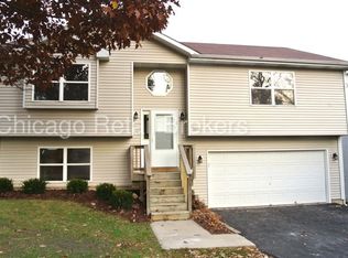 38611 N Lincoln Ave, Spring Grove, IL 60081