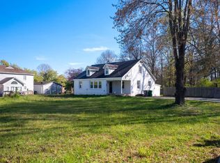 7840 Lawyers Rd, Charlotte, NC 28227