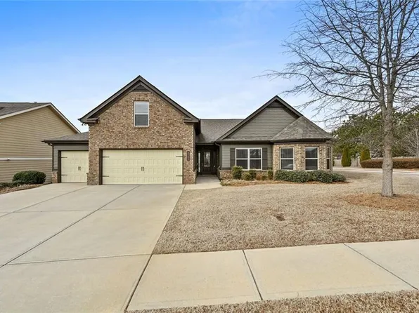 5763 Shore Isle Ct, Flowery Branch, GA 30542
