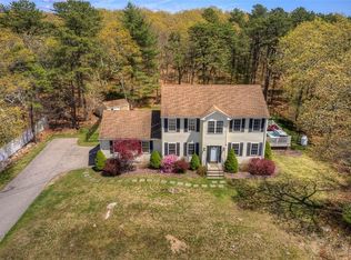 9 Fawn Cir, Charlestown, RI 02813