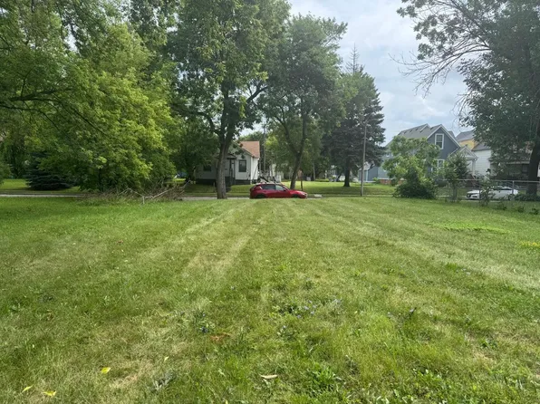 2453 North 16TH STREET, Milwaukee, WI 53206