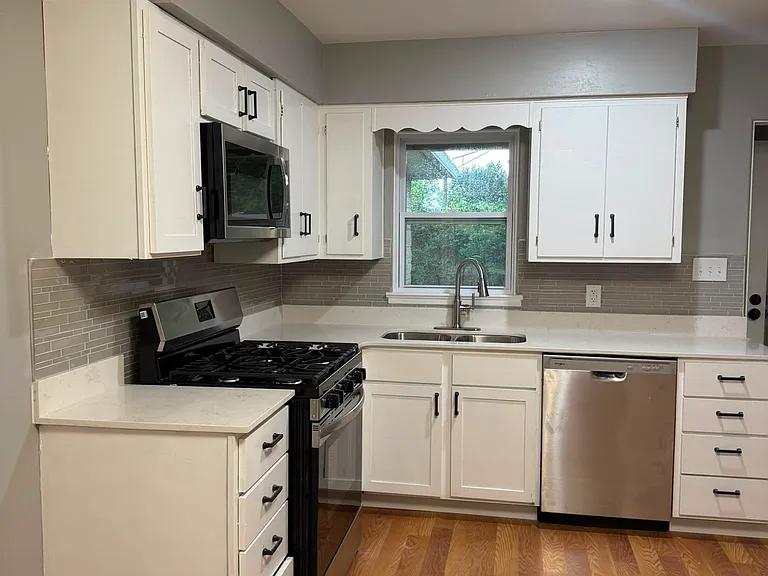 5219 W Mooresville Rd — Photo 7