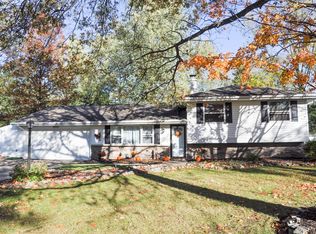 6520 Lampwick Ln, Fort Wayne, IN 46835