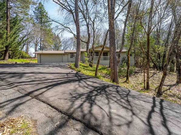 905 Lathrop Rd, Grants Pass, OR 97526