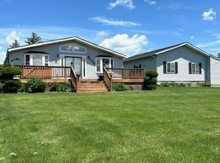 2264 N Long Lake Rd, Fenton, MI 48430
