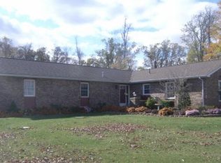 5450 E Hanthorn Rd, Lima, OH 45806