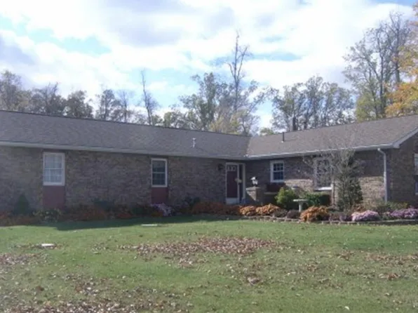 5450 E Hanthorn Rd, Lima, OH 45806