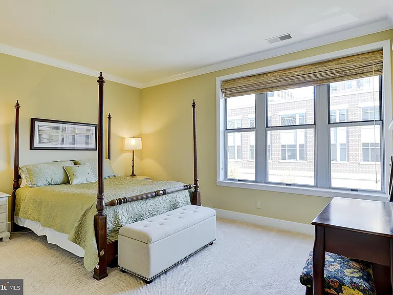 1800 Wilson Blvd #310 — Photo 19