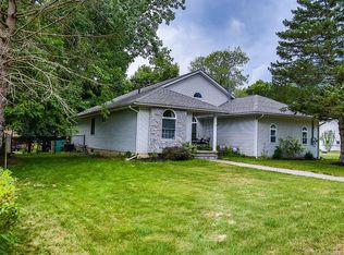 17 Apple Ln, Middletown, NY 10940