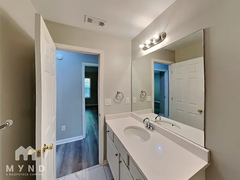 1557 Silver Ridge Dr SW — Photo 18