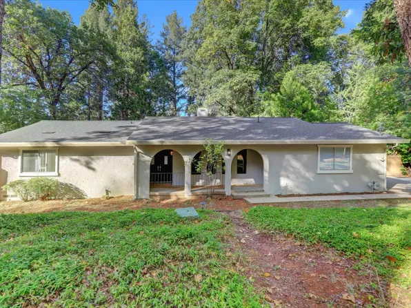 12786 Mayflower Dr, Nevada City, CA 95959