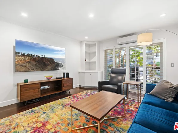 9005 Cynthia St APT 208, West Hollywood, CA 90069