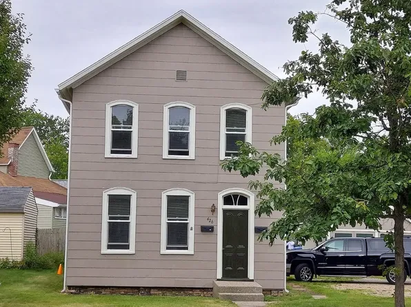 426 1/2 Jackson St #2, Grand Haven, MI 49417