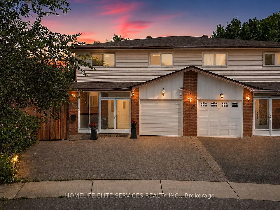 44 Greenhedges Ct