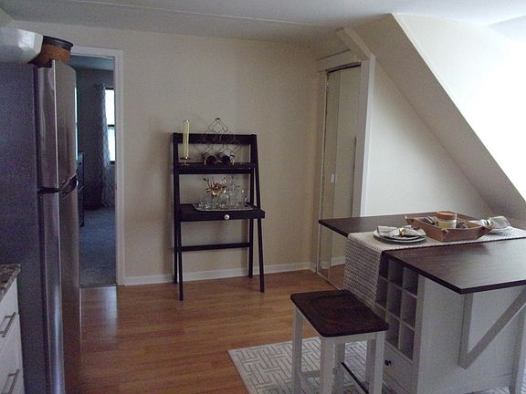 4th image of 2655 N Marshfield Ave #2