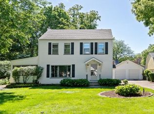 155 S Calumet Ave, Aurora, IL 60506