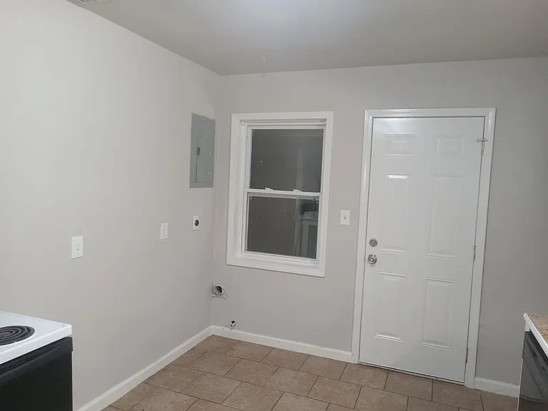 1432-1438 Columbia Circle SE — Photo 8
