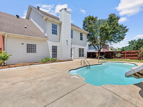 2nd image of 875 Old Cahaba Dr