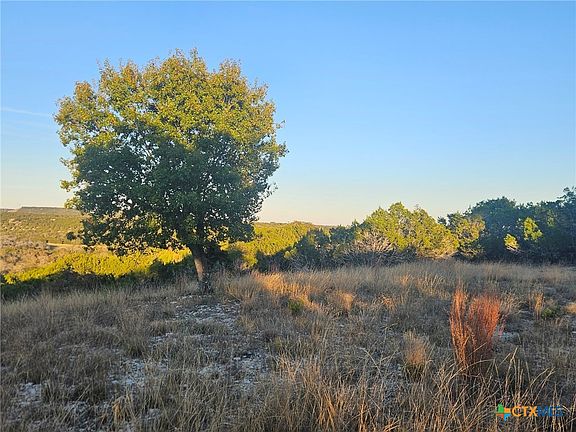 2nd image of 411 Arrowhead Trl