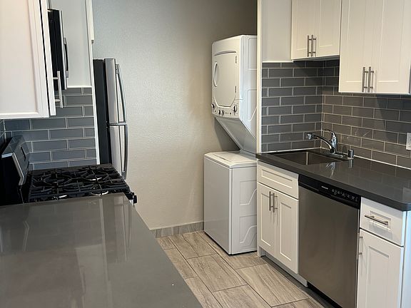 3rd image of 209 Milbrae Ln APT 7