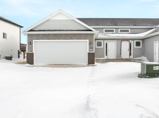 2707 Westwood St W, West Fargo, ND 58078