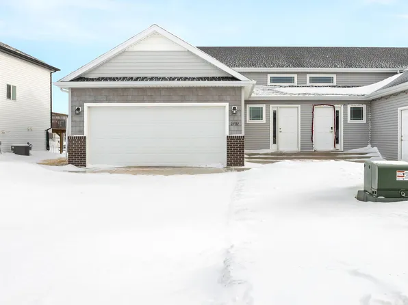 2707 Westwood St W, West Fargo, ND 58078