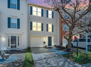 2579 Sutters Mill Dr, Herndon, VA 20171