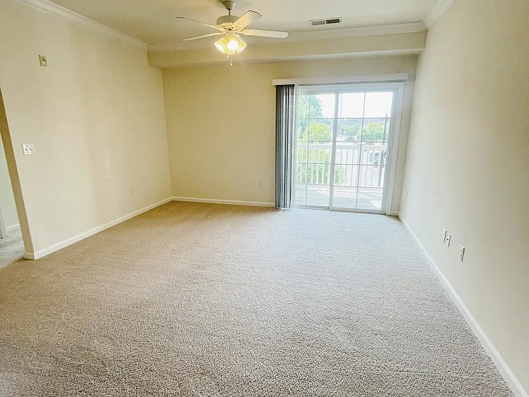Clairmont at Chesterfield — Photo 94