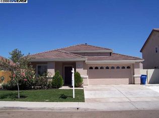 1235 Wigeon Dr, Patterson, CA 95363