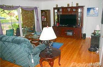 4th image of 542 Lodge Dr