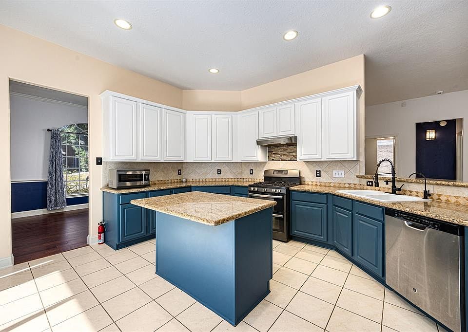 1st image of 18418 Hot Creek Ct
