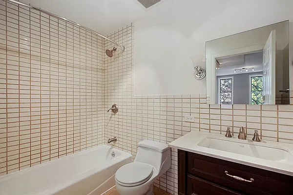 Rented by Citi Habitats | media 12