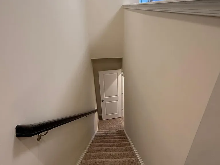 23910 Catawba Hill Dr — Photo 39