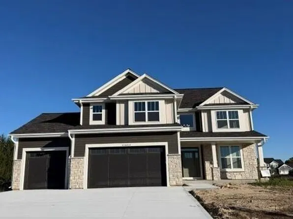 N75 W24728 Lauren DRIVE, Sussex, WI 53089