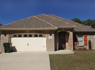 225 Fairway Villas Cir, Diamondhead, MS 39525